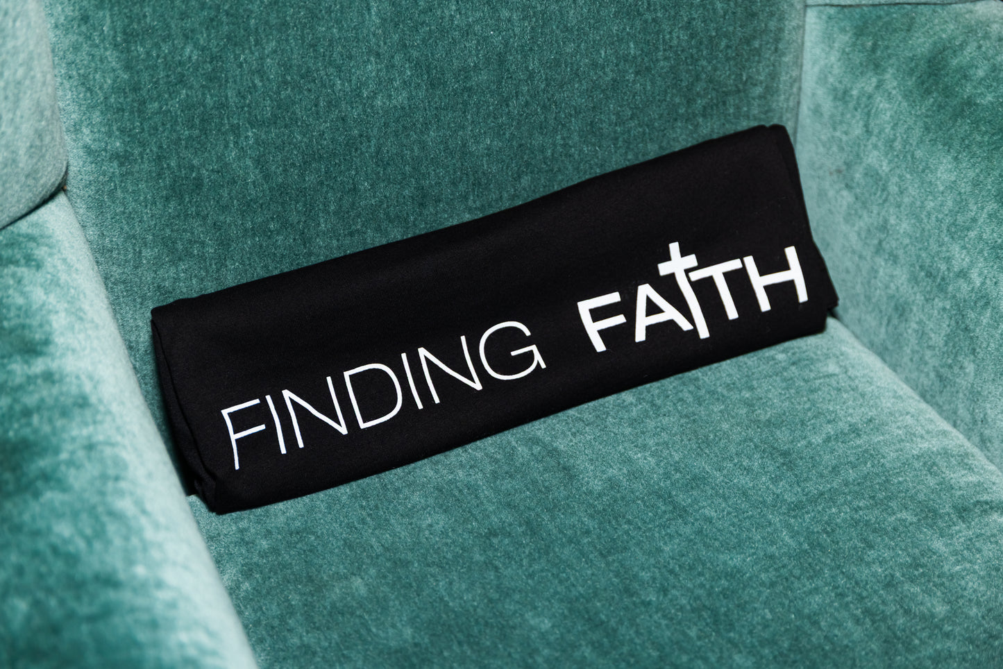 OFFICIAL FINDING FAITH FILM TEE